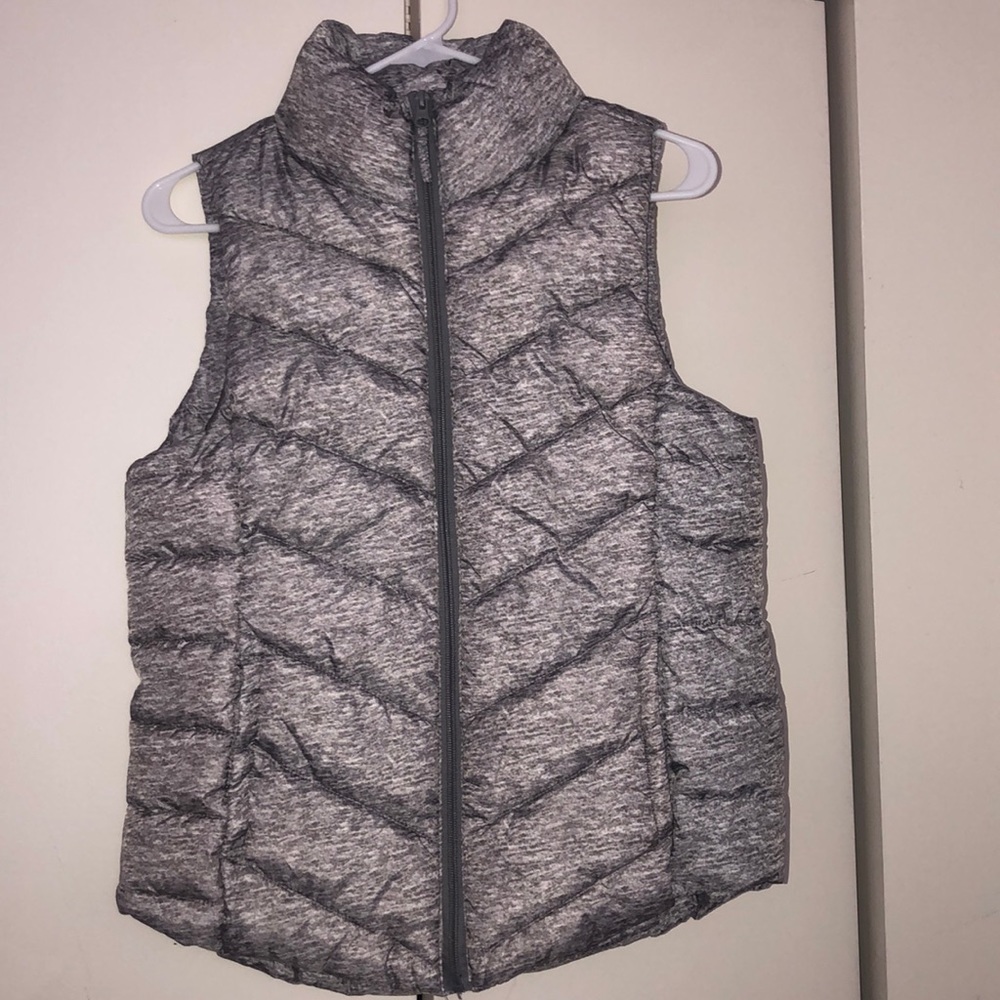 Sweater vest